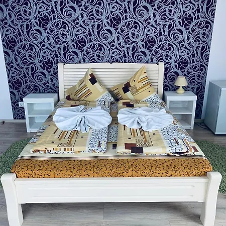 호텔 Arnica 야시냐